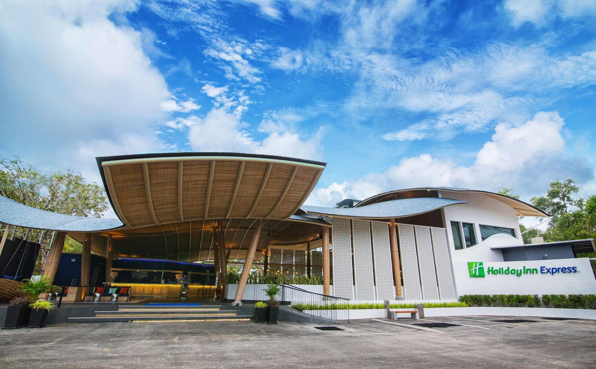 Holiday Inn Express Krabi Ao Nang Beach Exterior foto